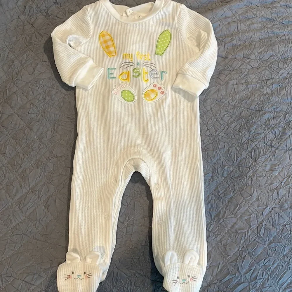 𝅺easter footies 9m NWOT